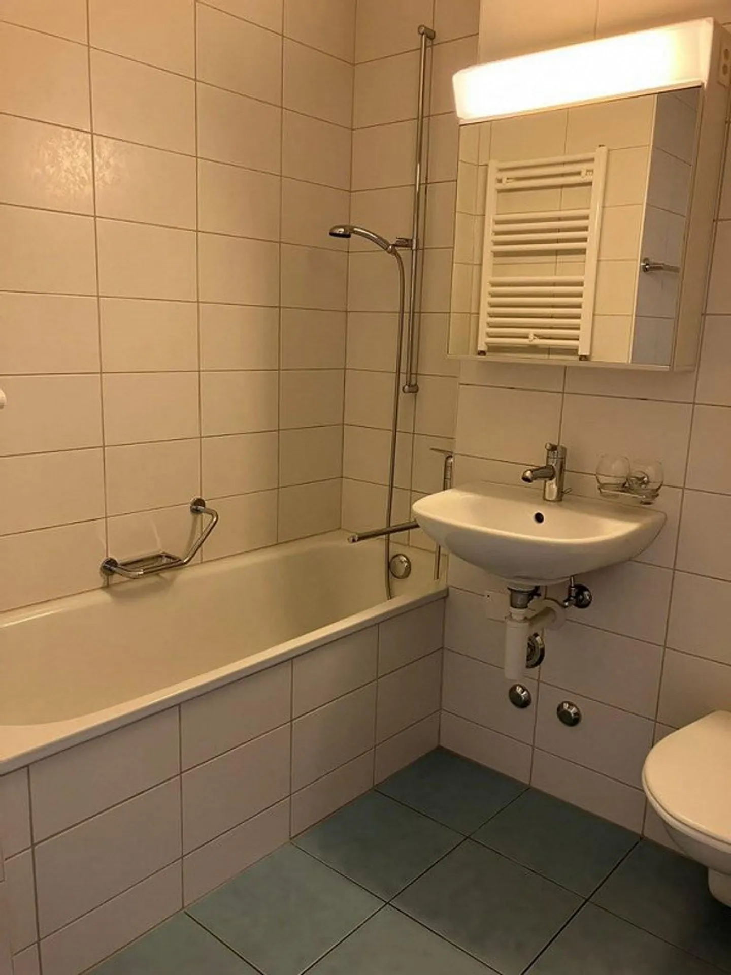 Looking for an apartment in the city center? - Photo 7 of 8