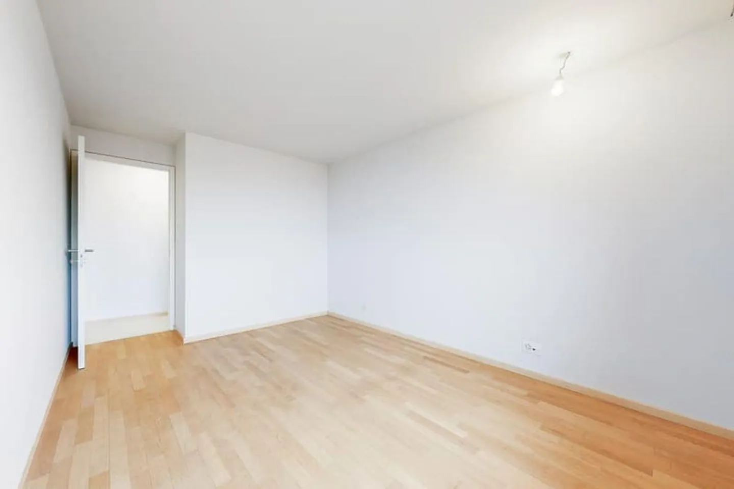 Appartement spacieux de 4.5 pièces à louer à Nyon - Photo 5 sur 9