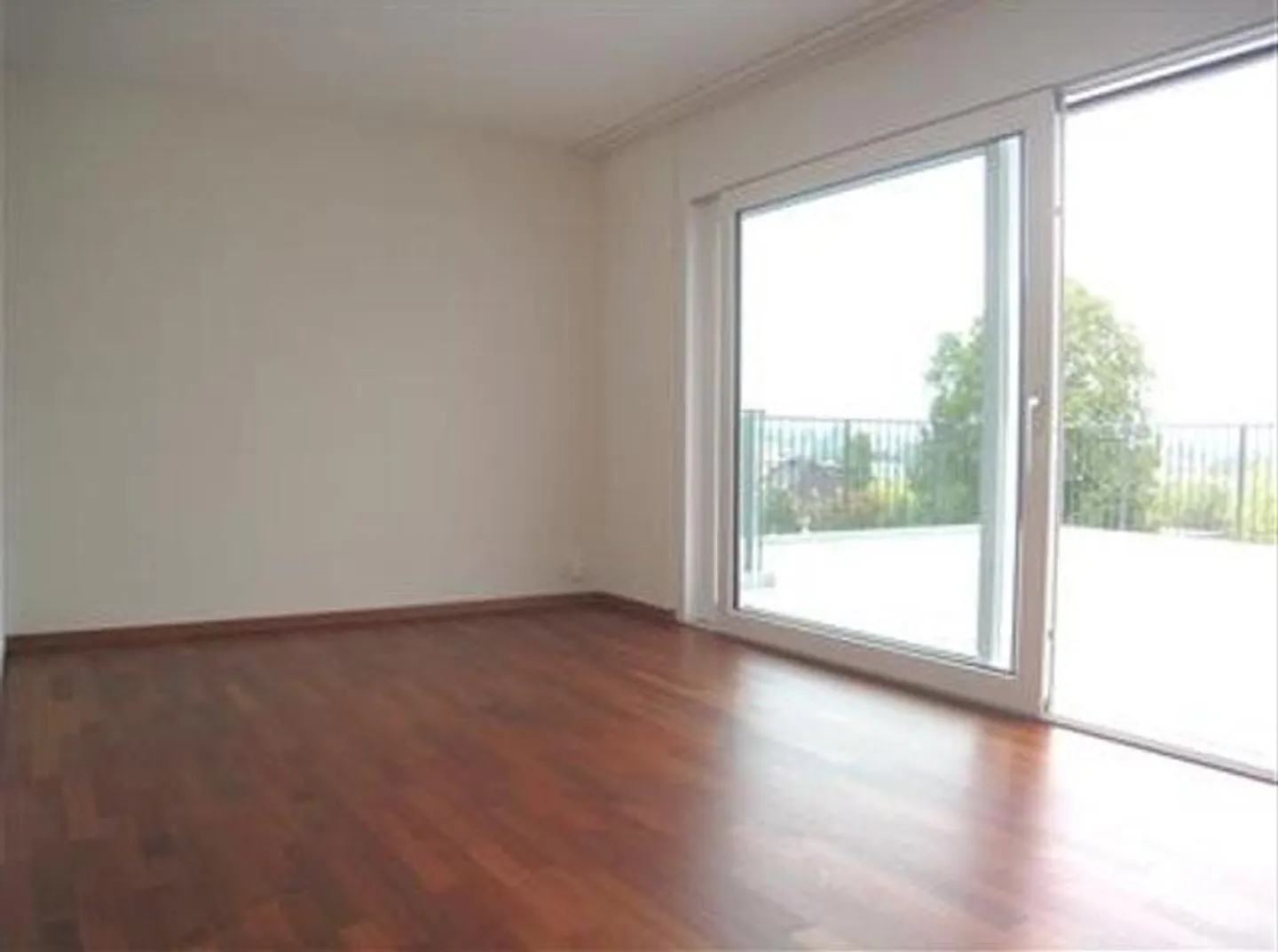 Appartamento moderno di 3,5 locali in affitto a Nänikon - Foto 6 di 7