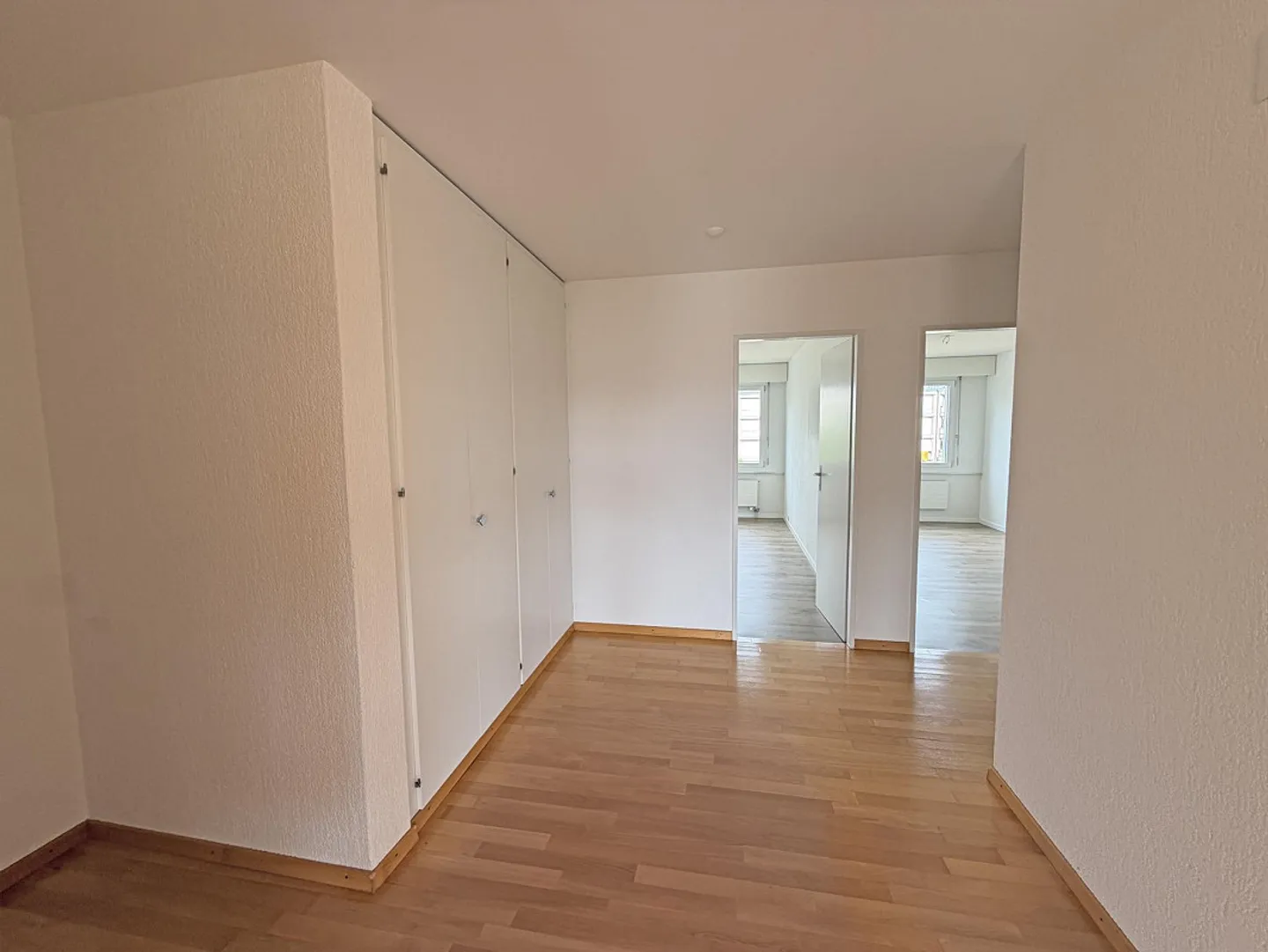 Spacious 5.5-room apartment in a quiet location with beautiful views - Photo 9 of 28
