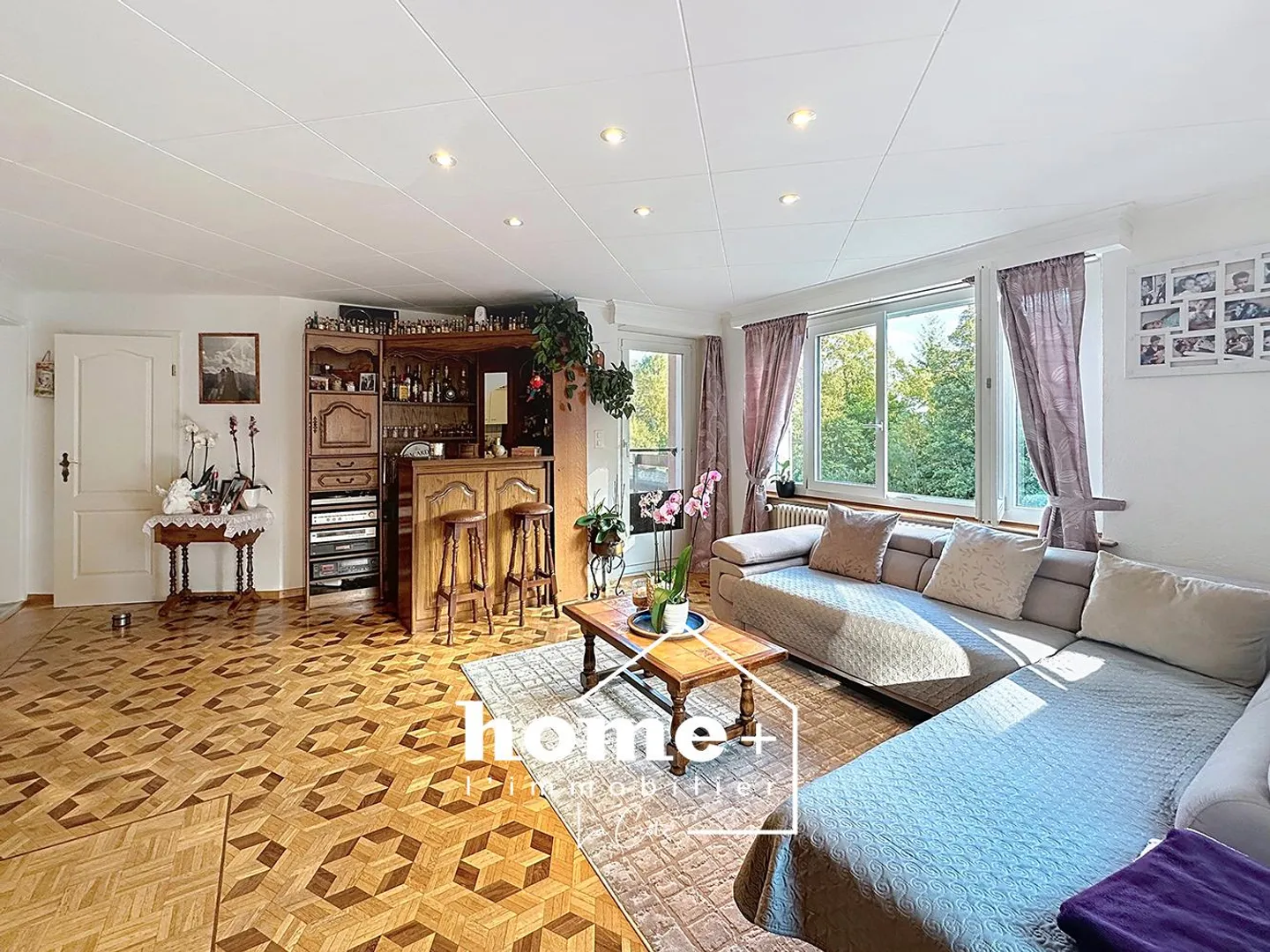 Exclusively - Large 180 m² apartment with private garden, terrace and b - Photo 4 of 9