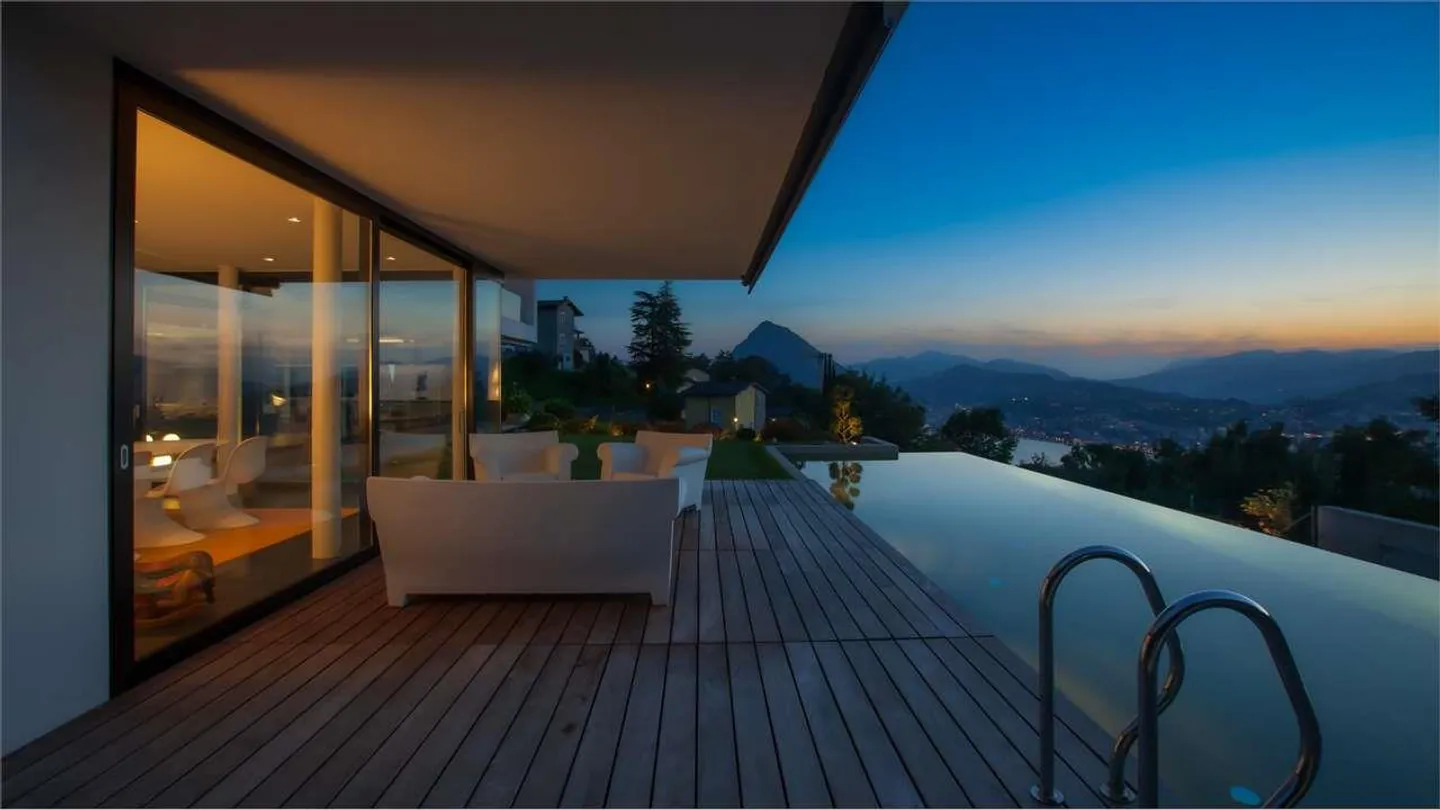 Lugano: modern villa with pool and lake view - Photo 4 of 13