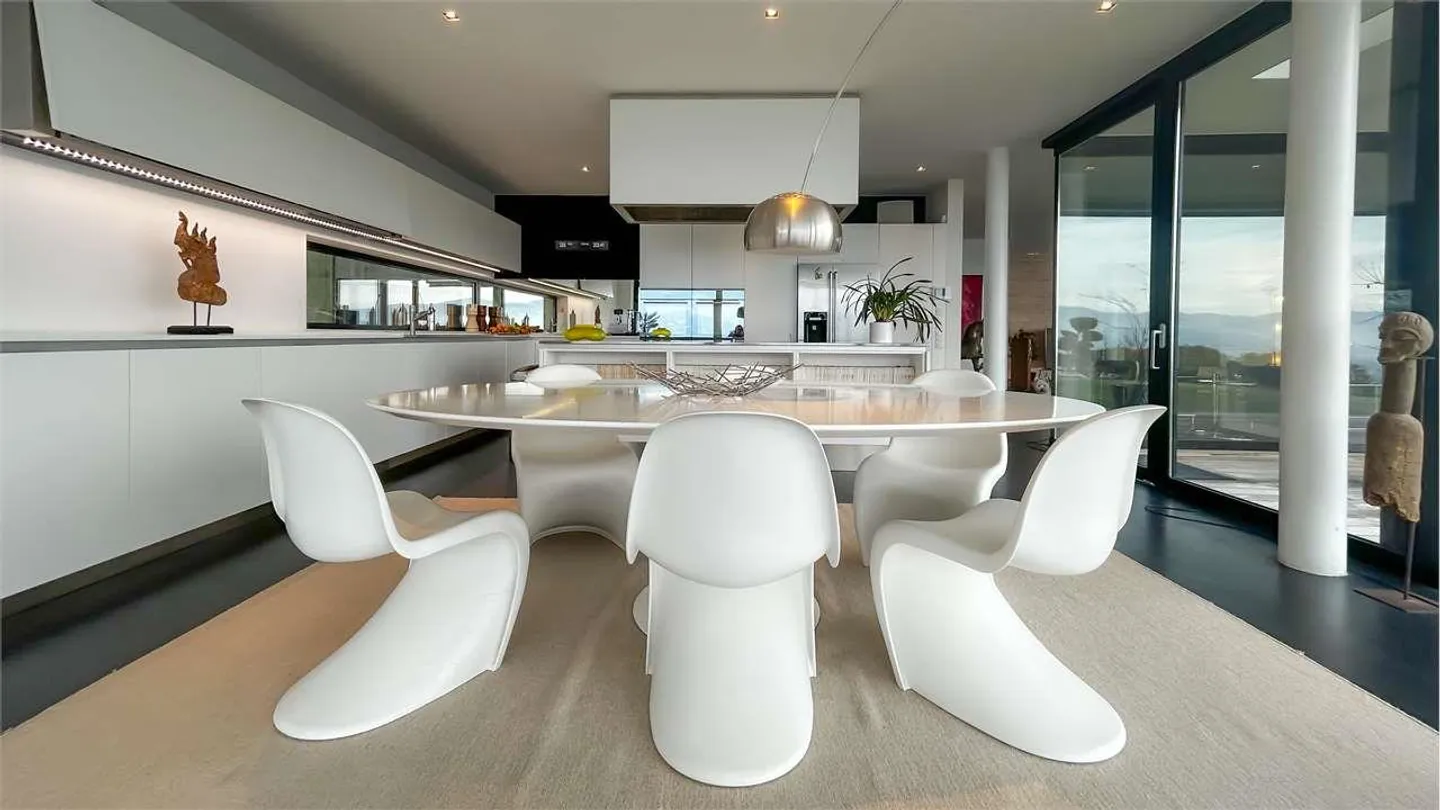 Lugano: modern villa with pool and lake view - Photo 7 of 13