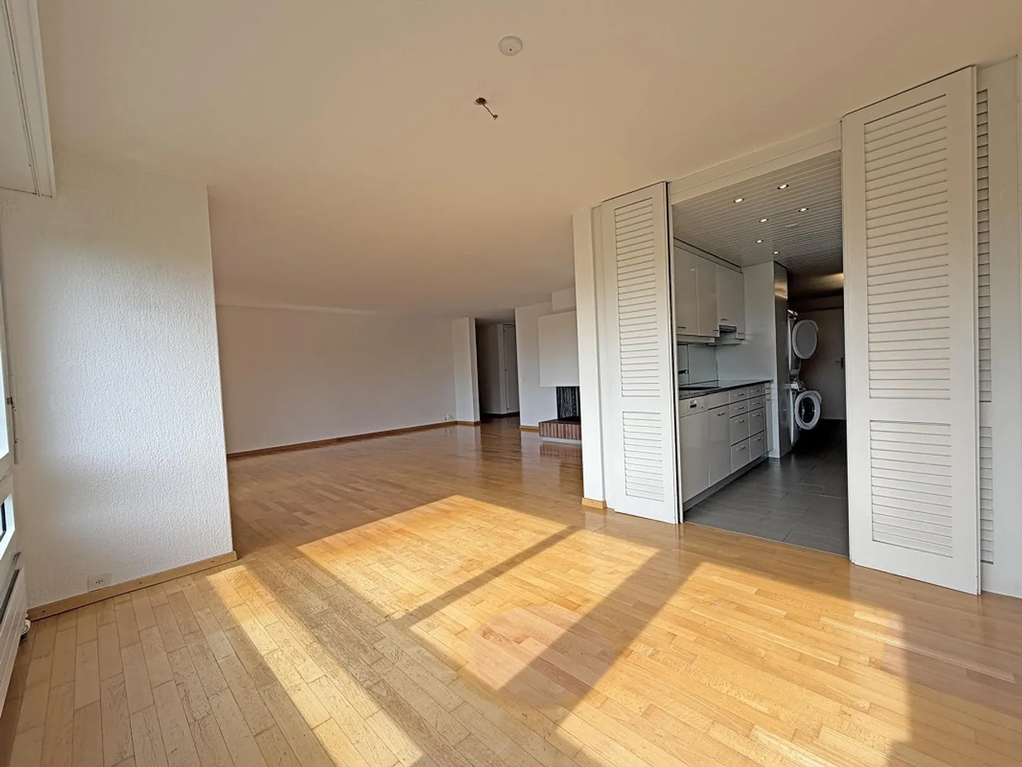 Spacious 5.5-room apartment in a quiet location with beautiful views - Photo 20 of 28