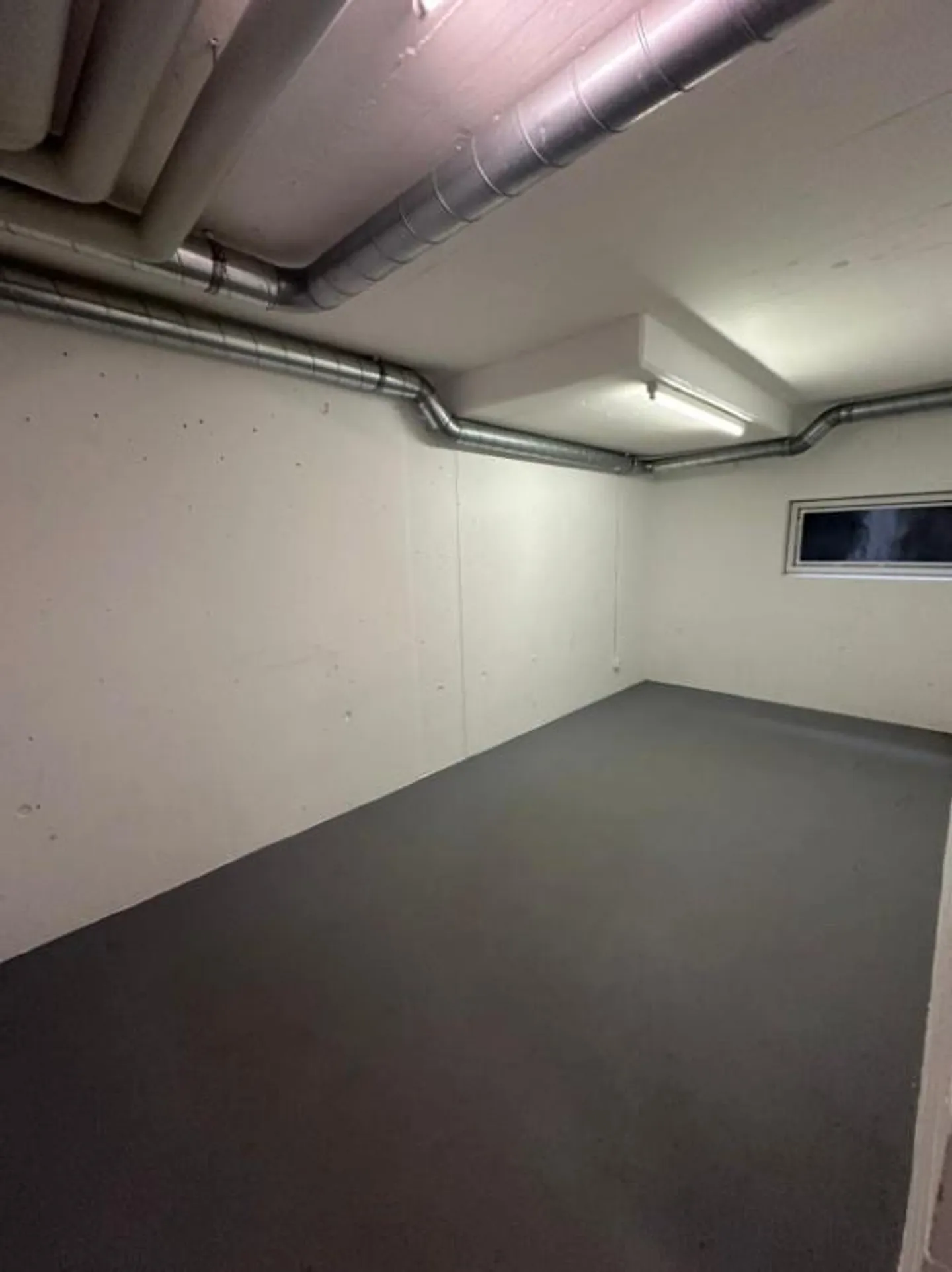 Magazzino a Wallisellen in affitto - Foto 3 di 5