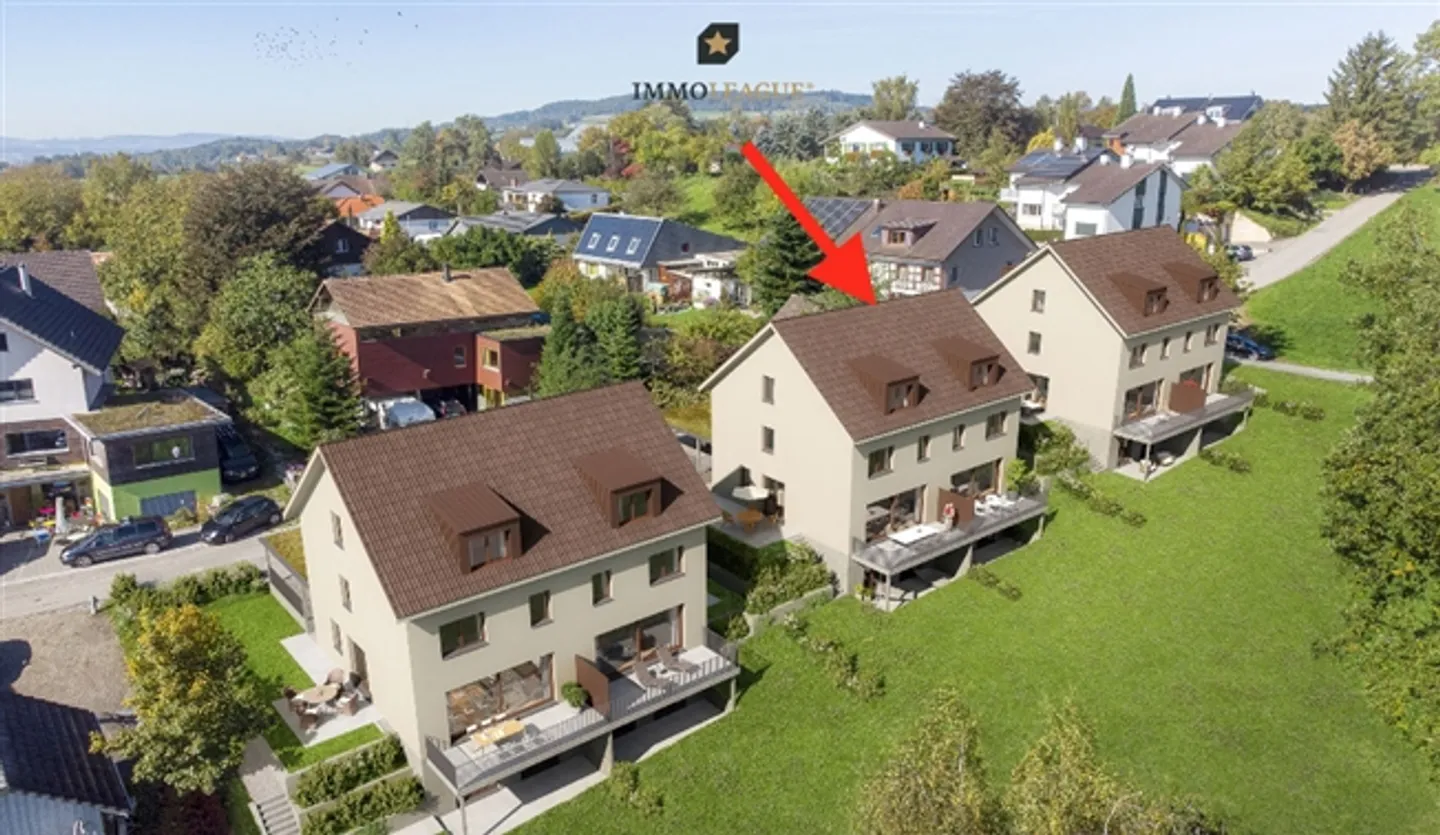 Spacious plot with approved new construction project - Photo 2 of 11