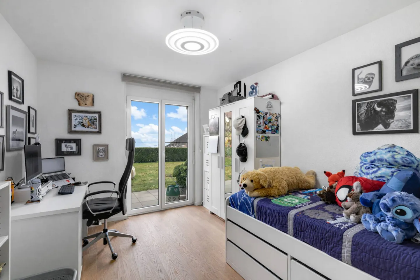 Appartement spacieux avec jardin - Photo 8 sur 10