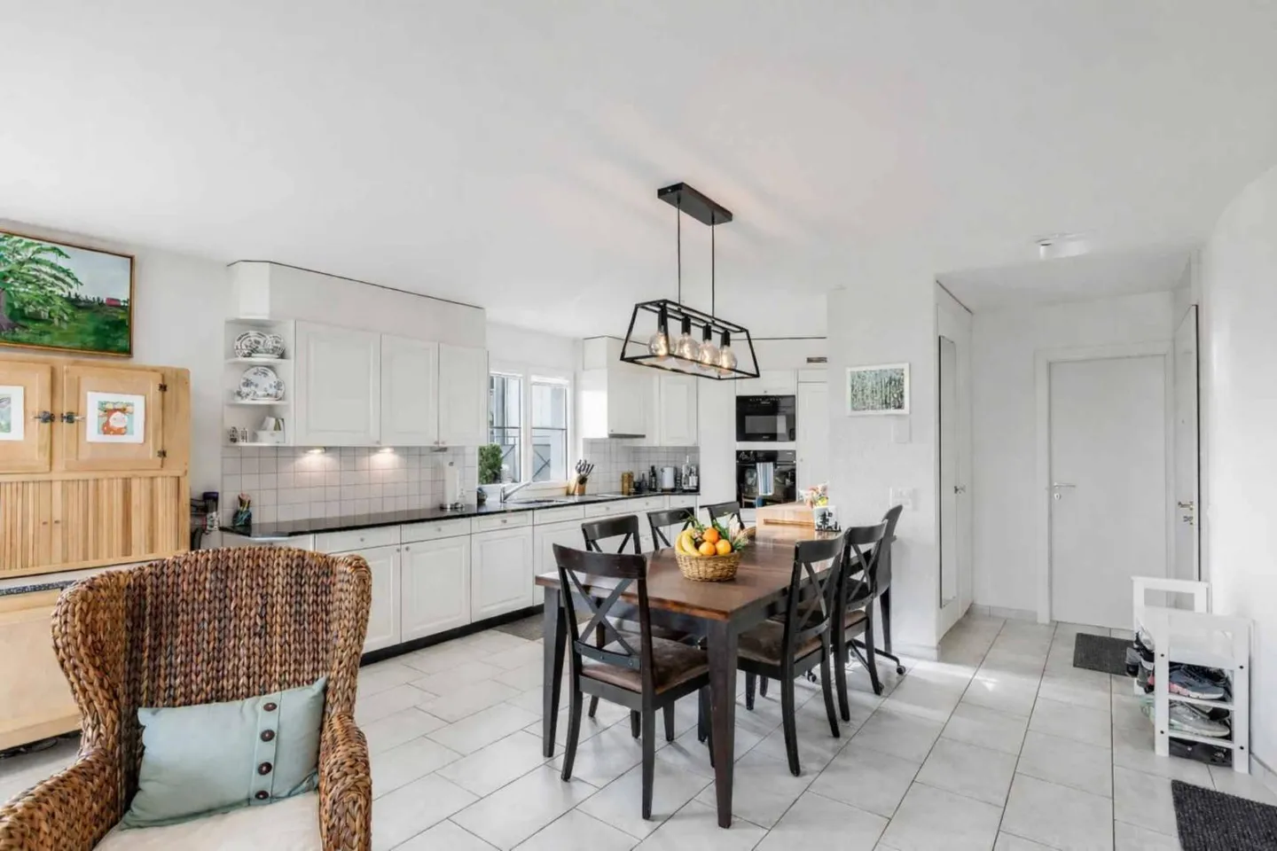 Appartement spacieux avec jardin - Photo 6 sur 10