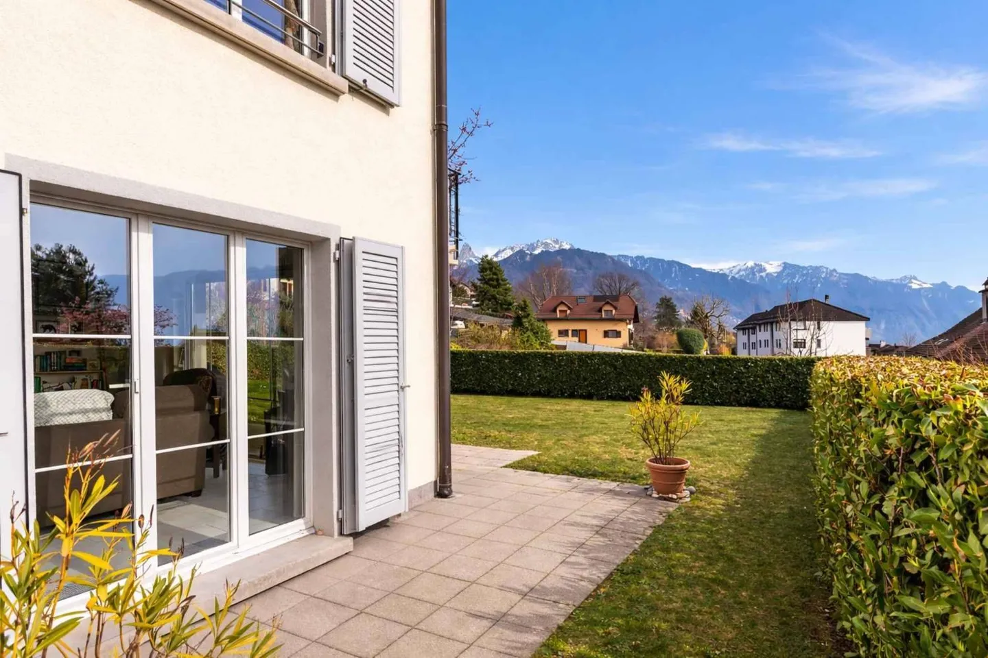 Appartement spacieux avec jardin - Photo 10 sur 10