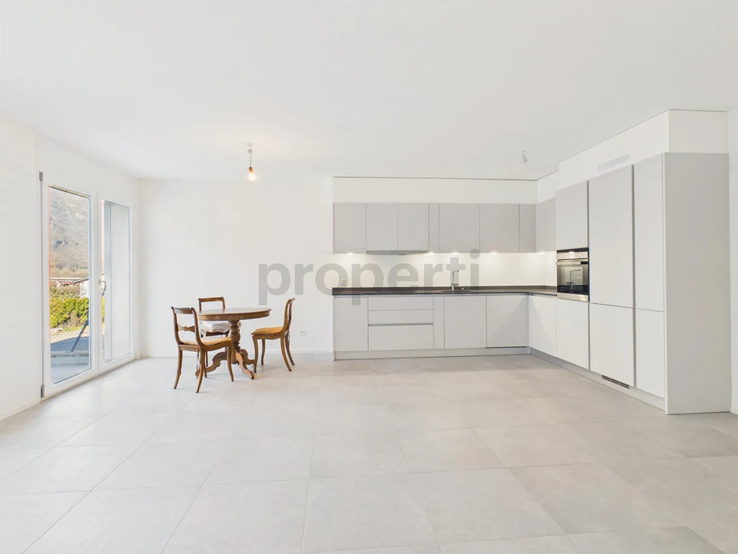 Appartement moderne 3.5 pièces avec parking pratique, Bellinzona - Photo 2 sur 14