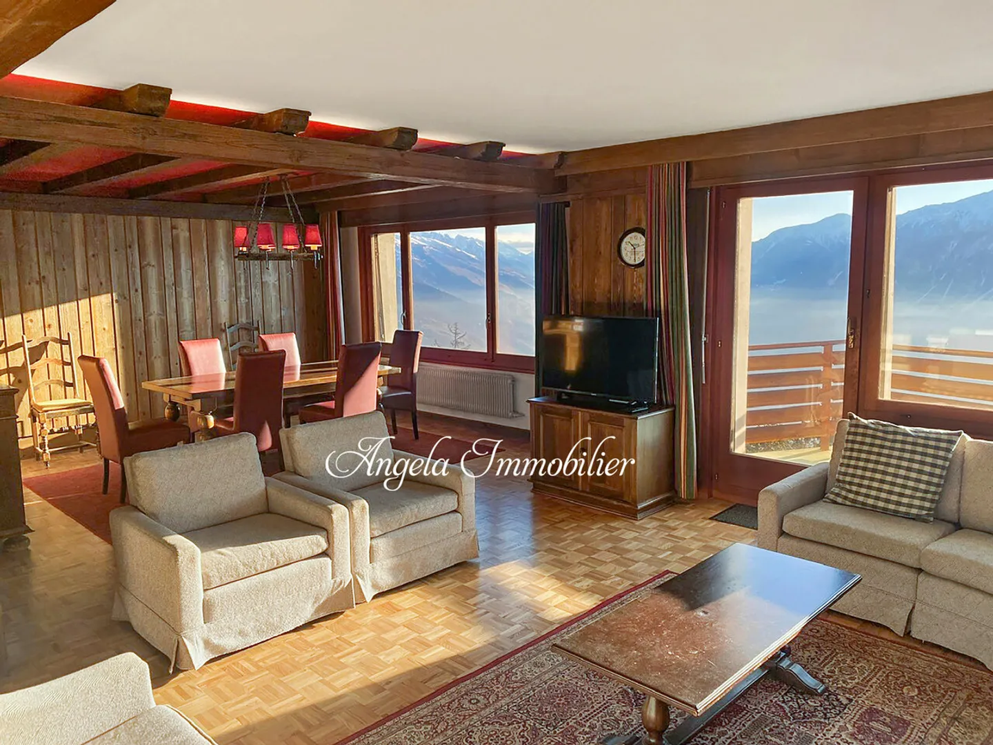 Ski-in and out apartment - Photo 1 of 15