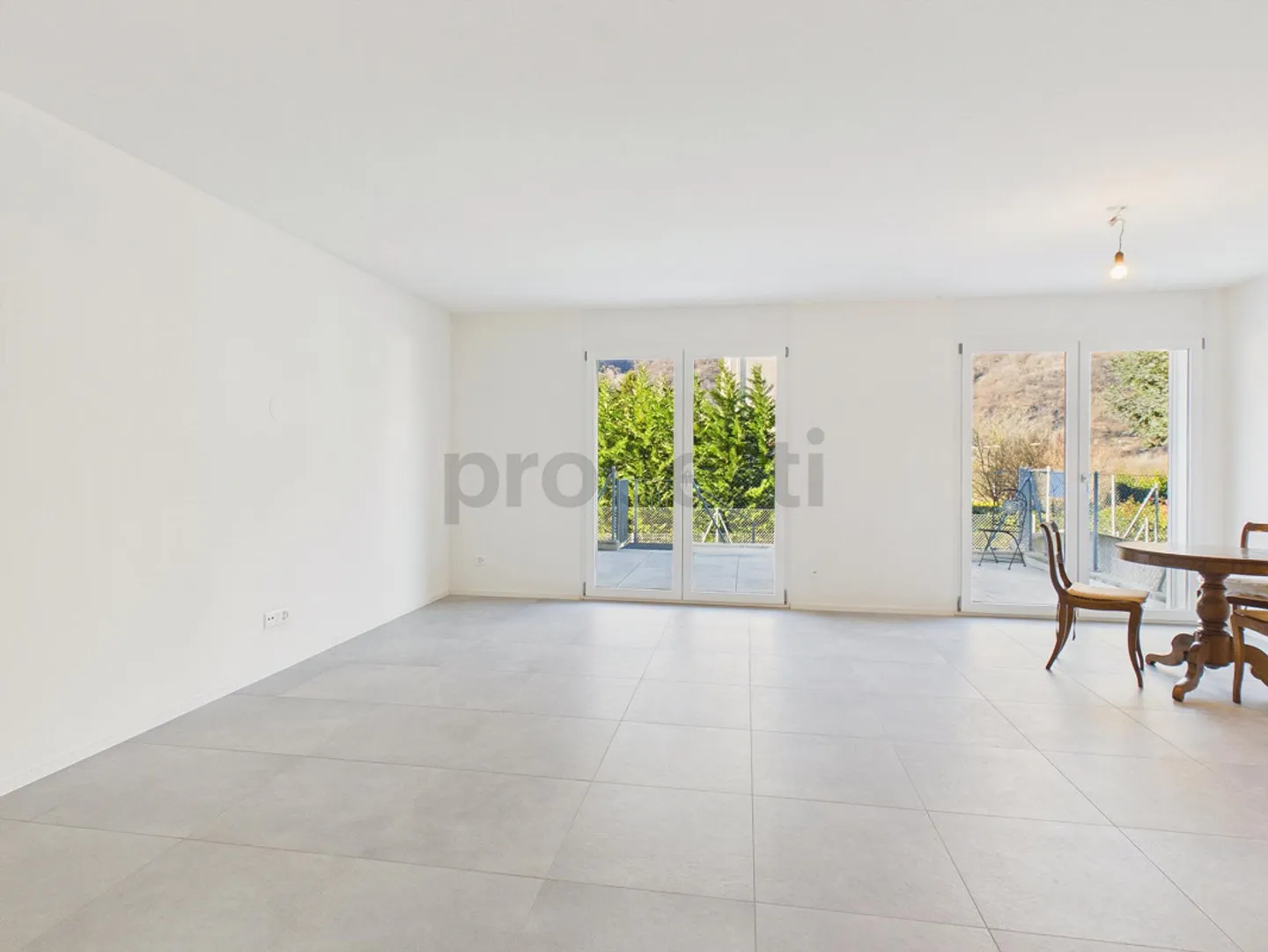 Appartement moderne 3.5 pièces avec parking pratique, Bellinzona - Photo 4 sur 14