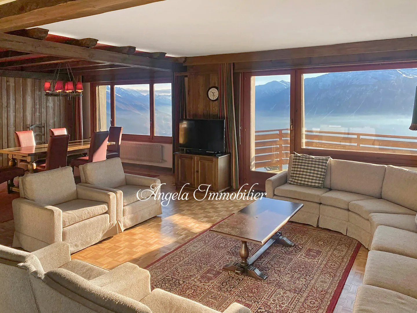 Ski-in and out apartment - Photo 2 of 15