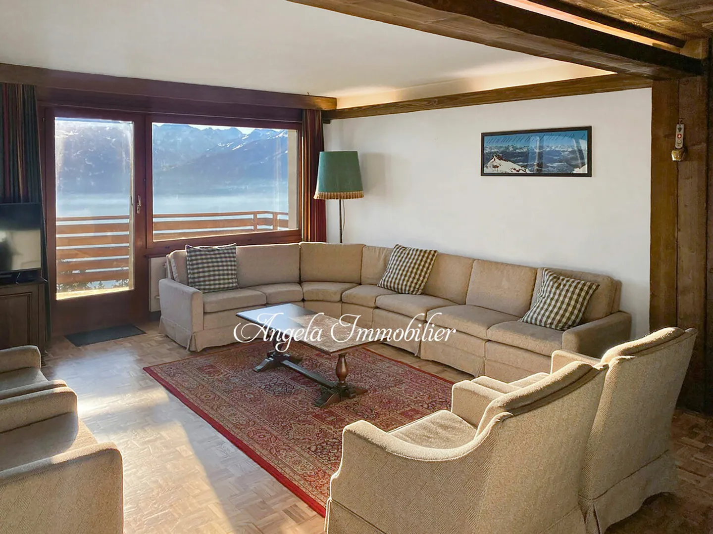 Ski-in and out apartment - Photo 3 of 15