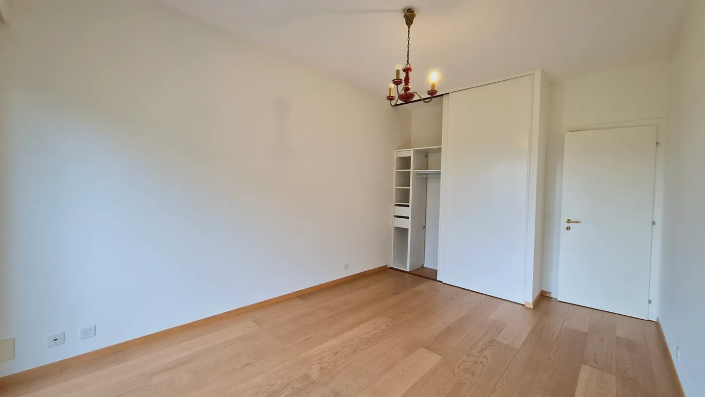 Wunderschöne 3,5-Zimmer-Wohnung mit Terrasse und Garten - Foto 6 von 12