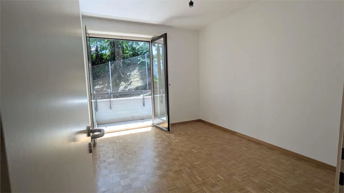 Lugano, magnificent 4.5-room apartment with terrace and lake view - Photo 12 of 13