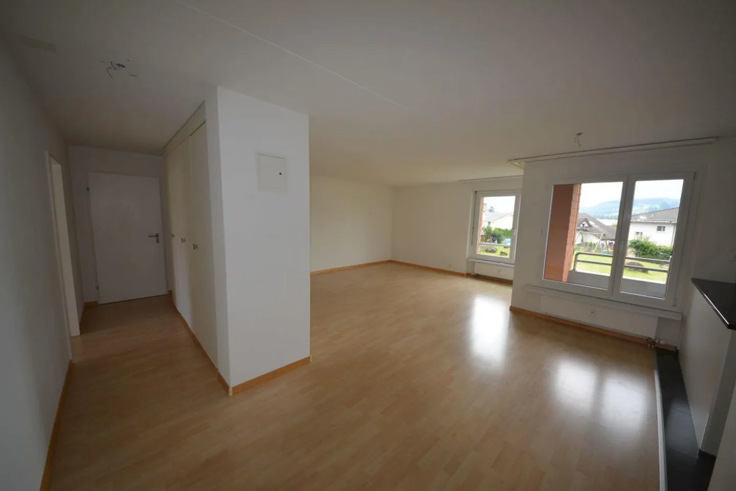 Appartamento 3,5 stanze a Kaltbrunn, in campagna, cerca un nuovo inquilino! - Foto 4 di 10