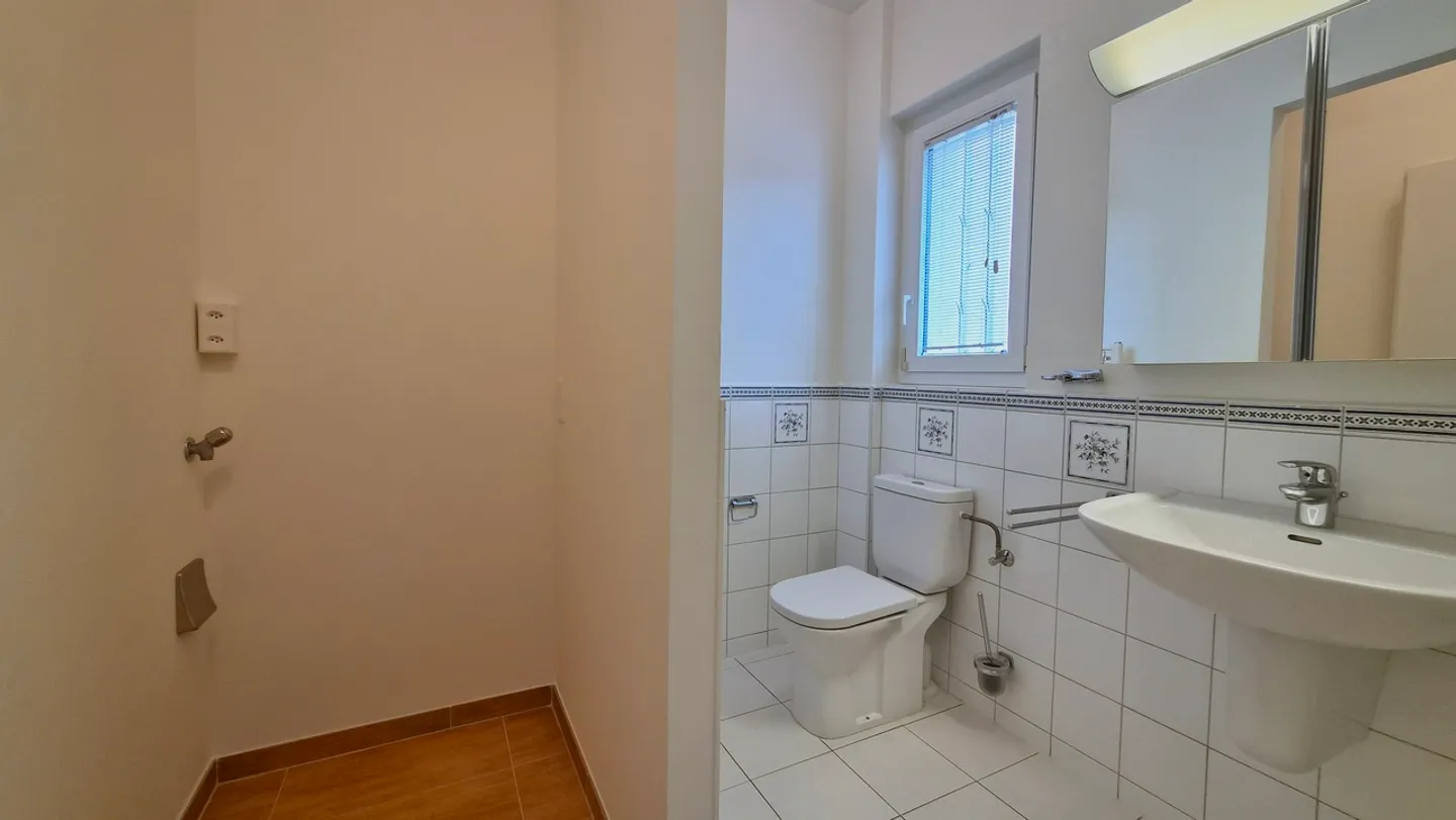 Wunderschöne 3,5-Zimmer-Wohnung mit Terrasse und Garten - Foto 8 von 12