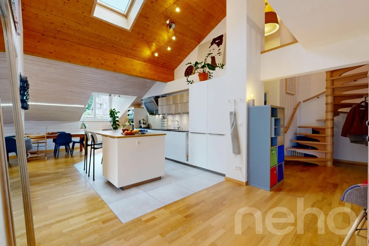 Duplex 5.5 stanze di 166 m² con camino a La Chaux-de-Fonds - Foto 2 di 12