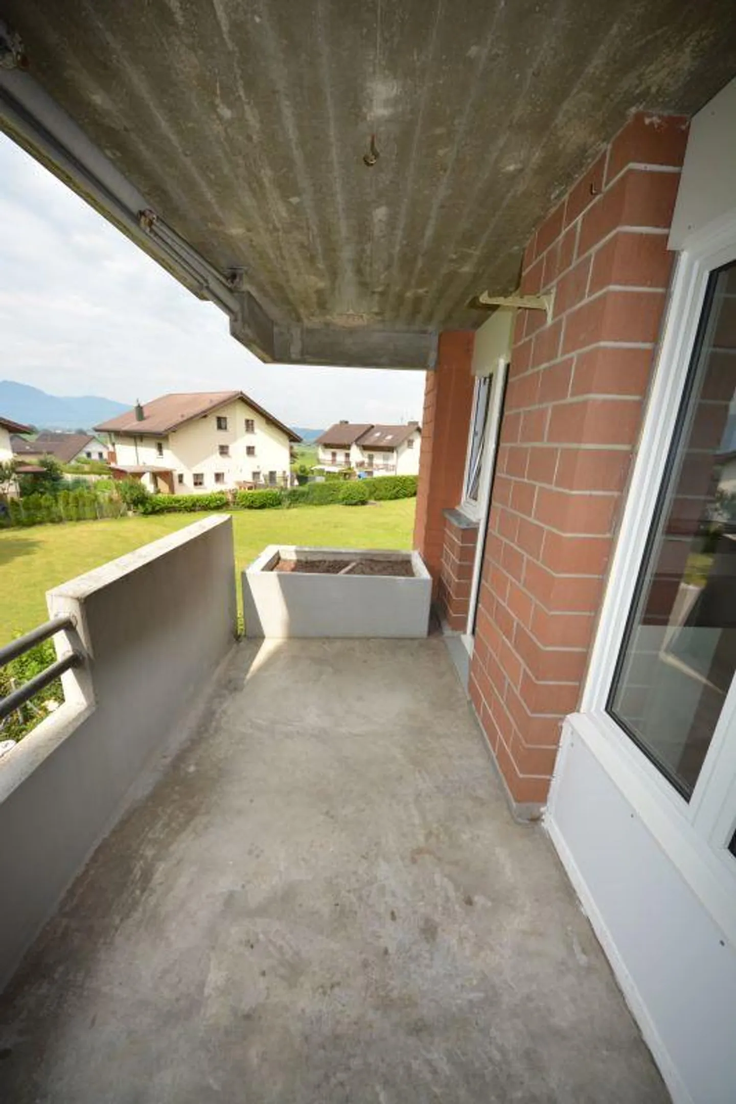 Appartamento 3,5 stanze a Kaltbrunn, in campagna, cerca un nuovo inquilino! - Foto 8 di 10