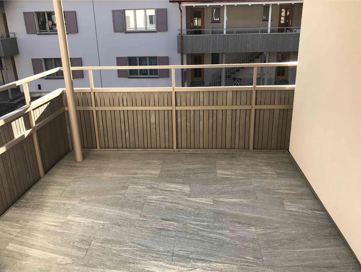 Appartamento 3 locali con balcone (cooperativa) - Foto 3 di 14