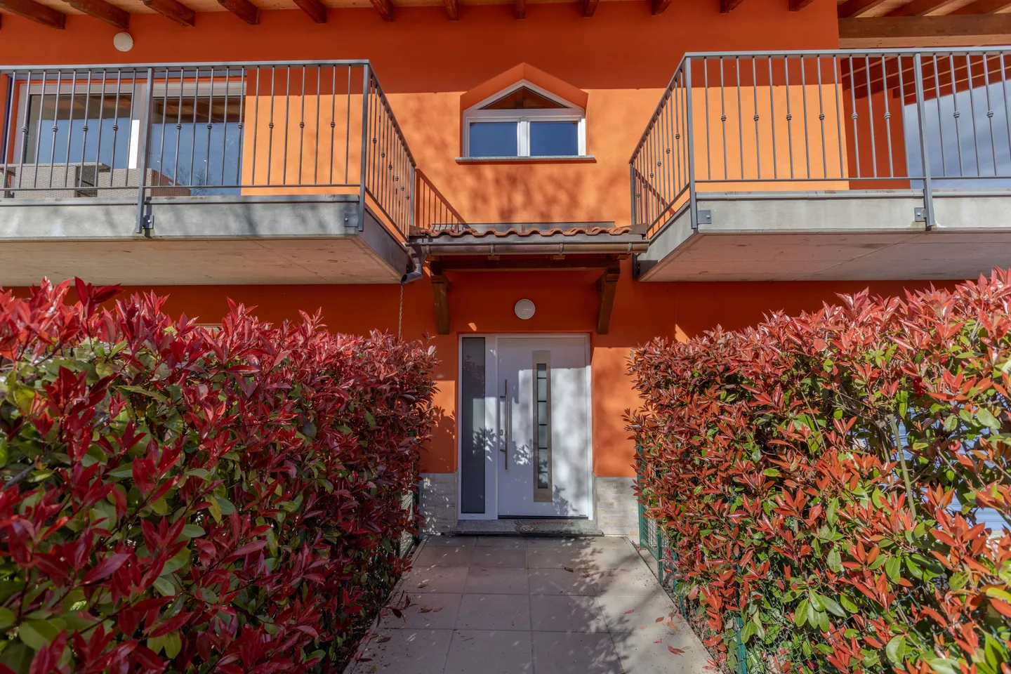 Appartement spacieux et moderne de 3,5 pièces avec une belle terrasse à Curio - Photo 9 sur 9