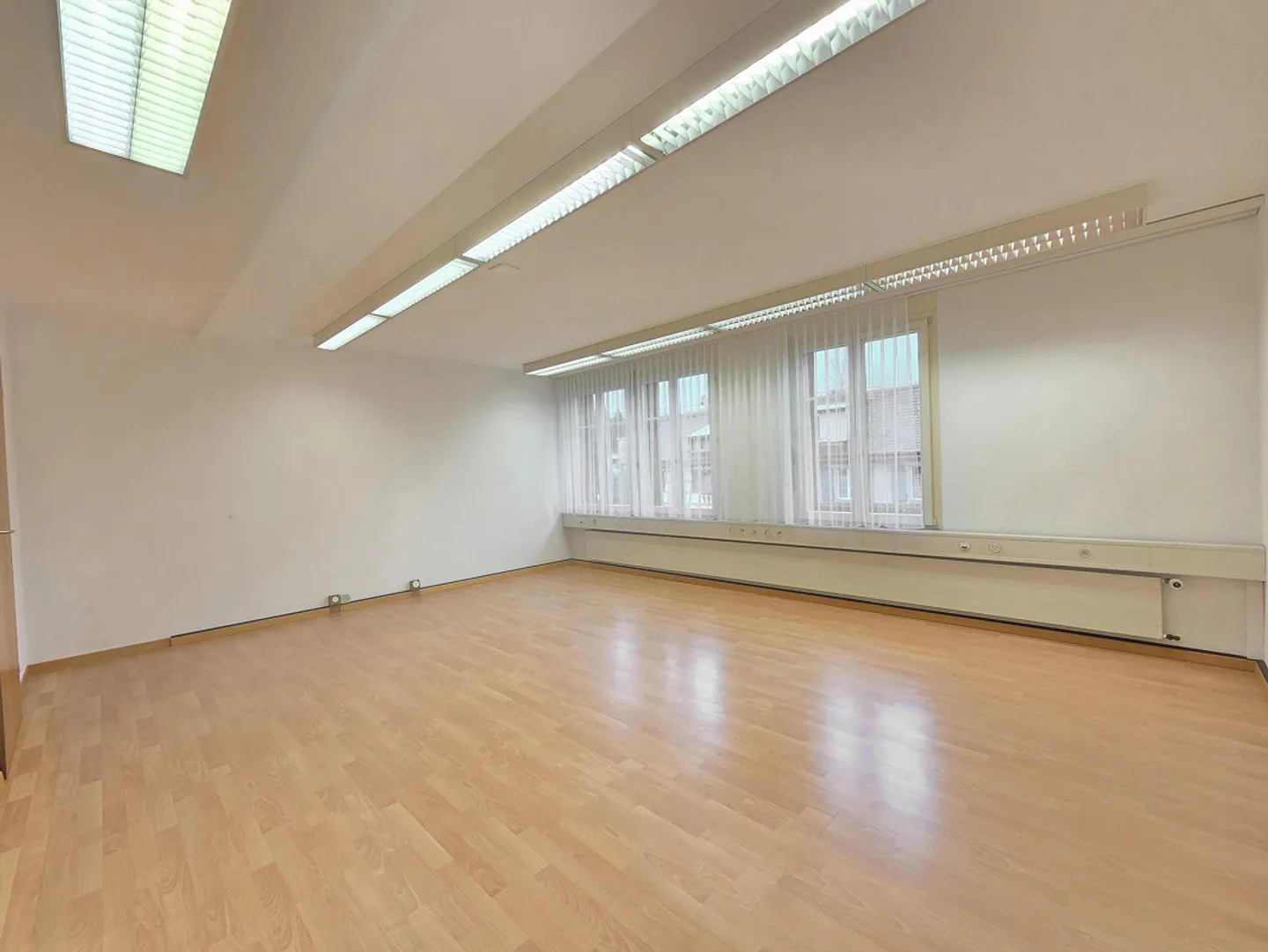 Spazio per ufficio o studio in posizione centrale a Wängi - Foto 2 di 8