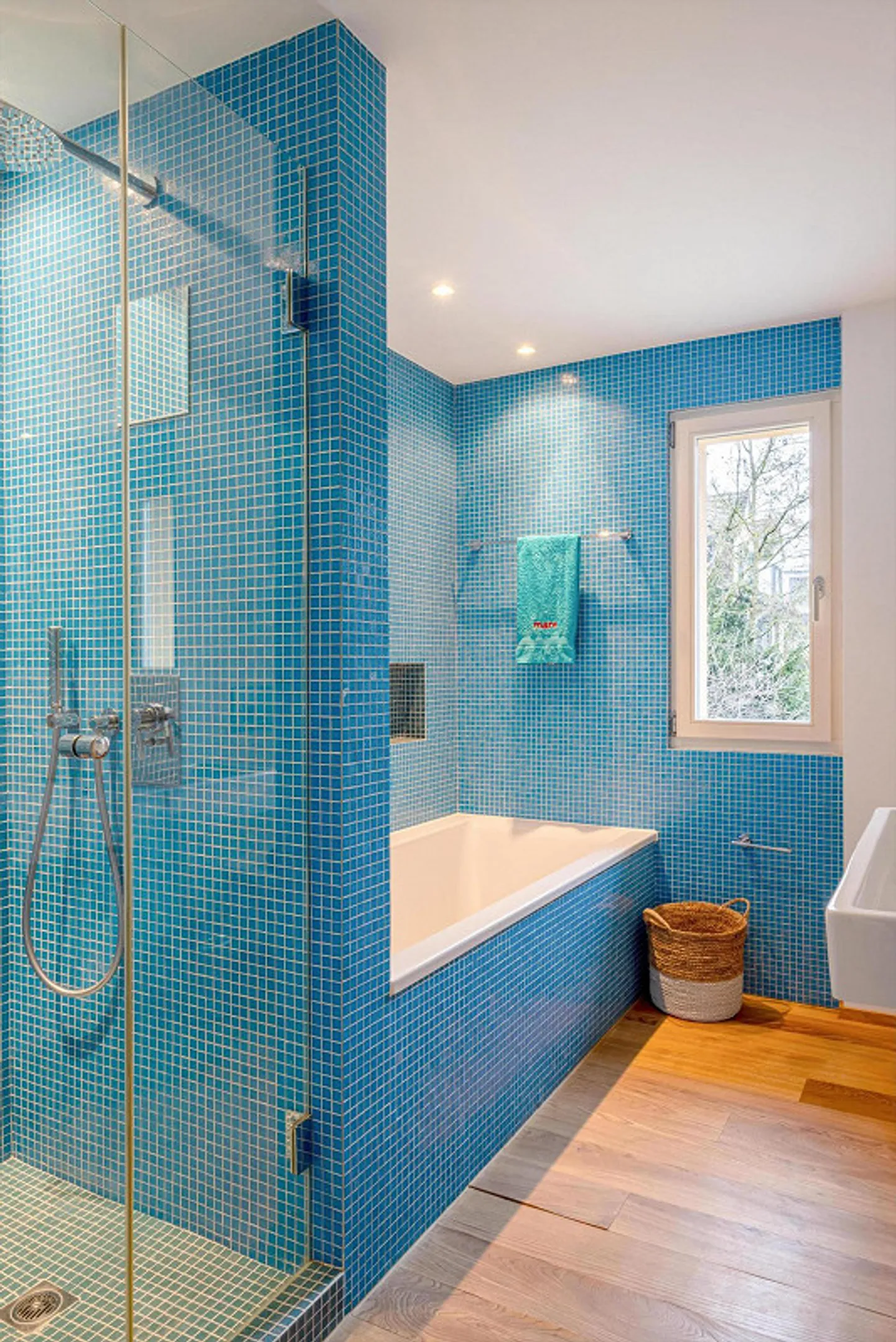 Spacious 10½-Room Row House in Zurich Riesbach - Photo 9 of 10