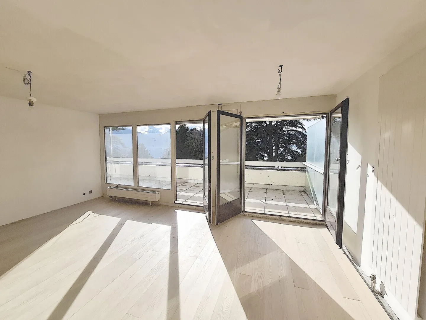 Proximmo Exklusivität! Wohnung mit Aussicht, komplett renoviert. Lieferung - Foto 2 von 10