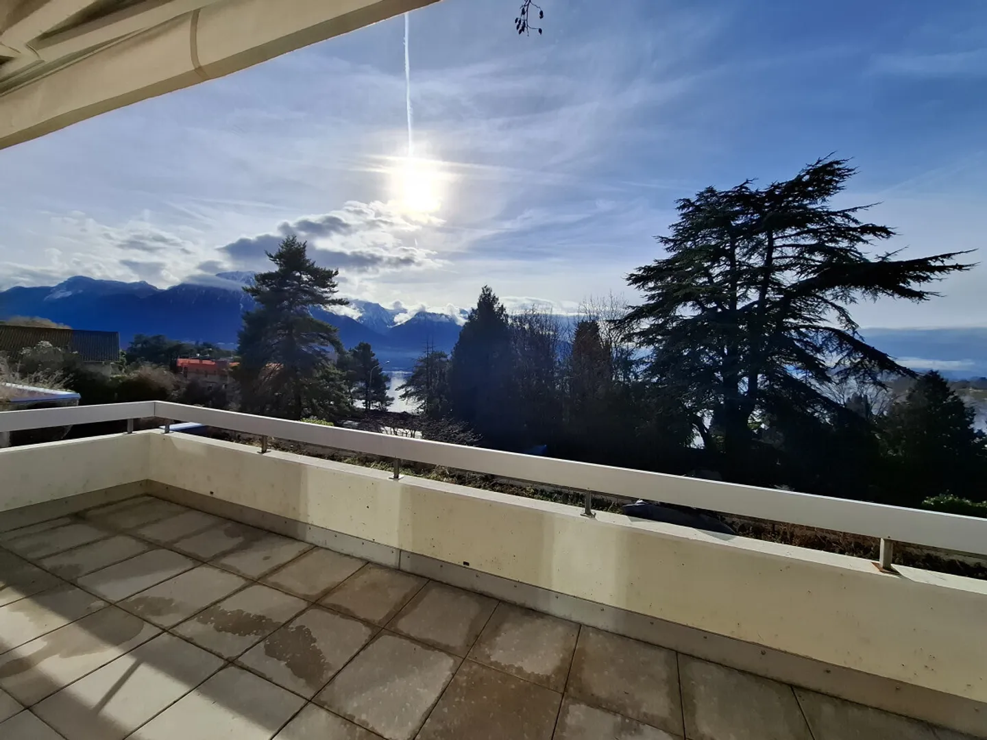 Proximmo Exklusivität! Wohnung mit Aussicht, komplett renoviert. Lieferung - Foto 4 von 10