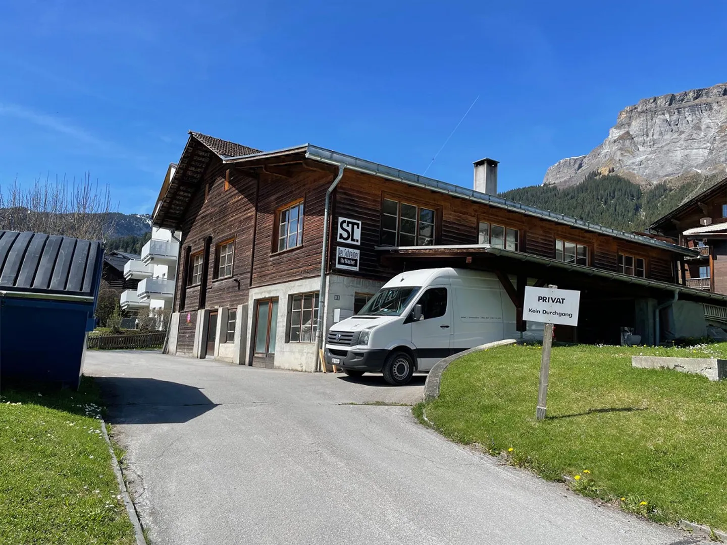 Espace commercial attrayant (environ 300 m2) dans un emplacement central à Flims village - Photo 1 sur 6