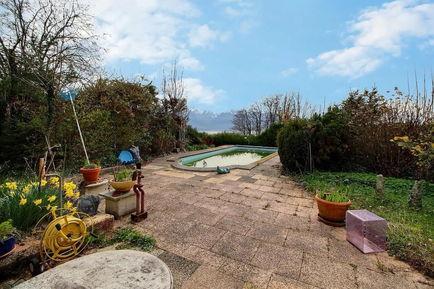 Superb individual house with lake view in occupied life annuity without rent - Photo 15 of 17