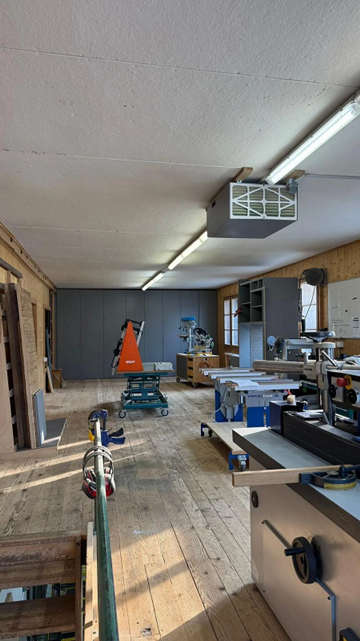 Espace commercial attrayant (environ 300 m2) dans un emplacement central à Flims village - Photo 3 sur 6