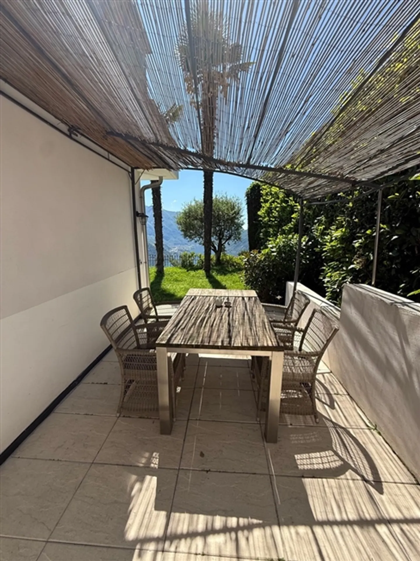 CASA VACANZE CON UNA MERAVIGLIOSA VISTA SUL LAGO - SECONDA RESIDENZA - Foto 11 di 11