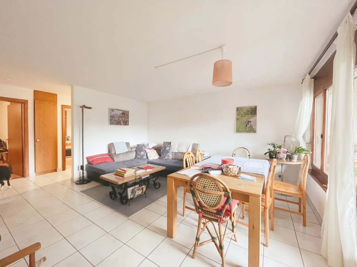 3.5 Room Apartment - Photo 1 of 5