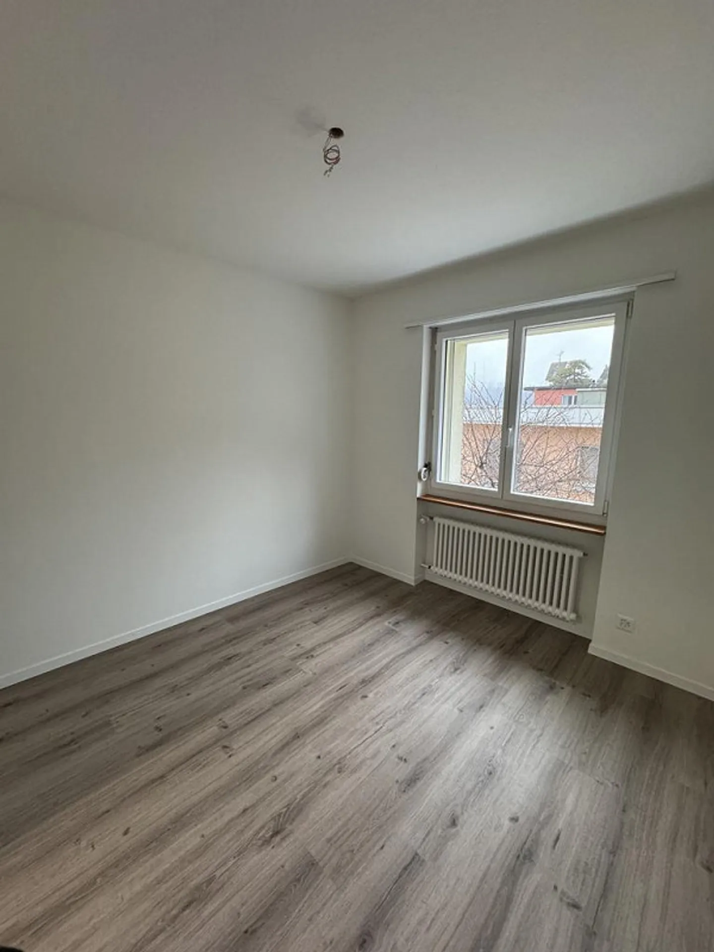 Appartamento mansardato parzialmente ristrutturato a Winterthur - Foto 6 di 10