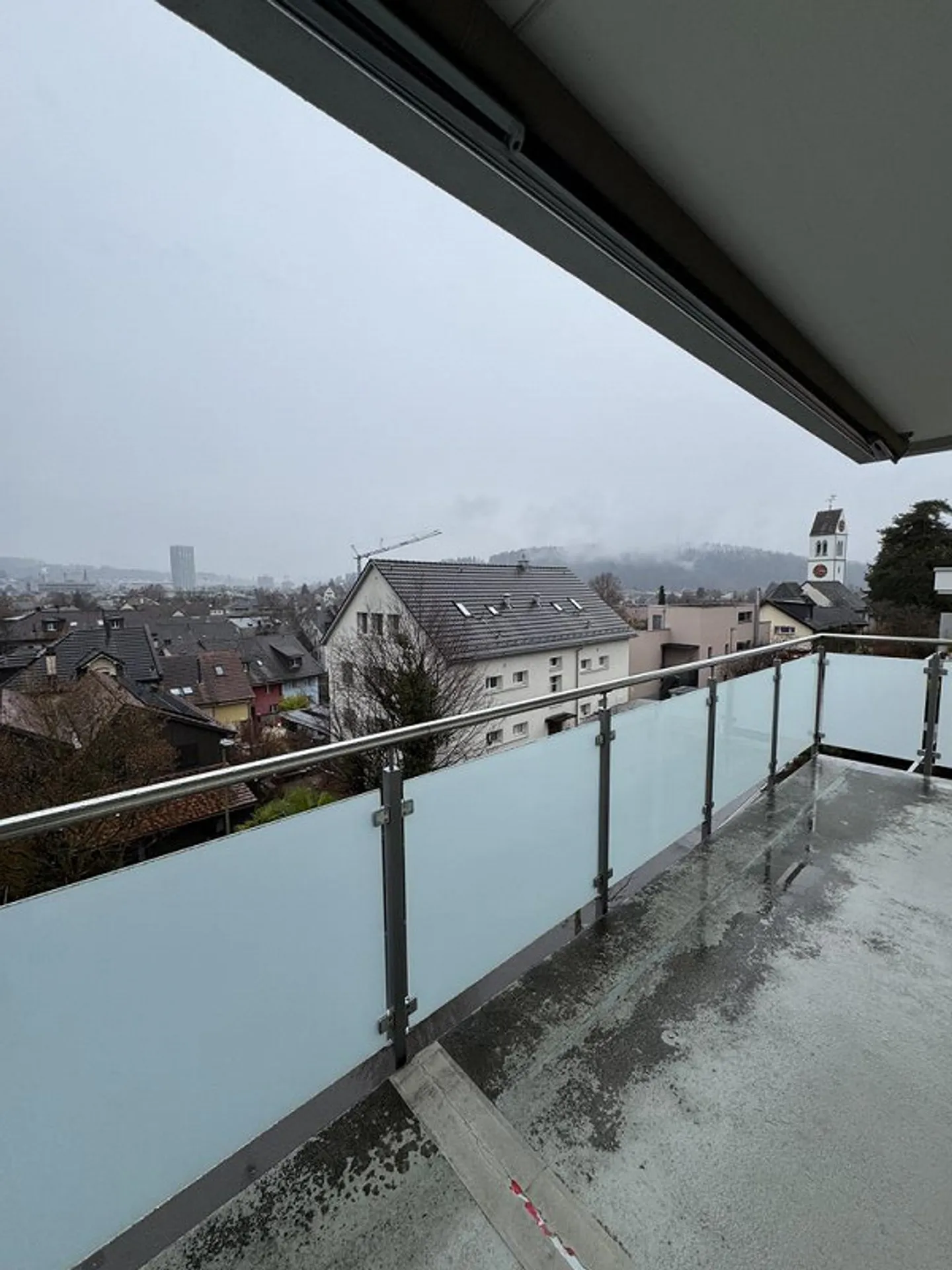 Appartamento mansardato parzialmente ristrutturato a Winterthur - Foto 8 di 10