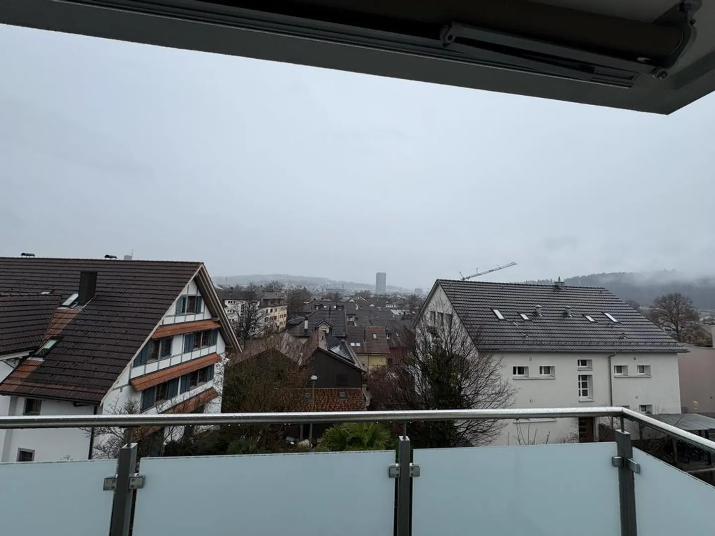 Appartamento mansardato parzialmente ristrutturato a Winterthur - Foto 9 di 10