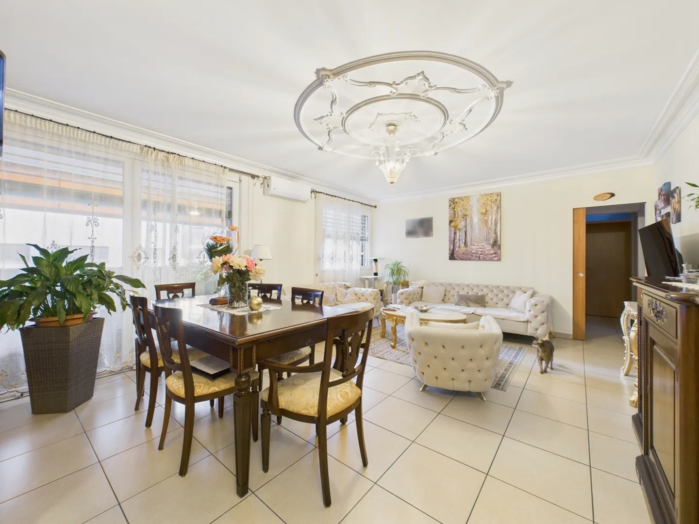 Appartamento elegante con 4,5 stanze più lavanderia - Foto 2 di 10