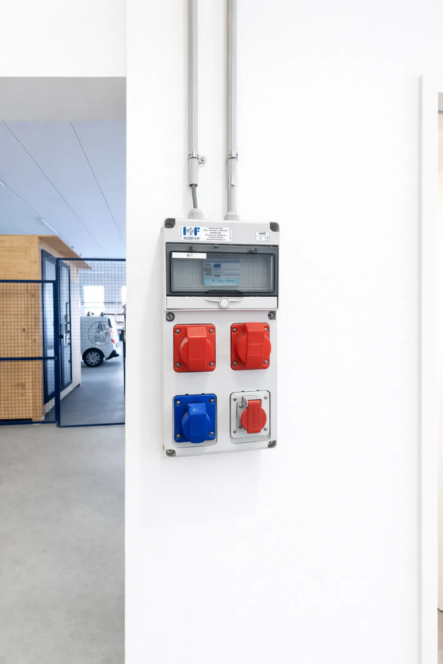 Geräumiges Gewerbe Lager - Foto 3 von 4