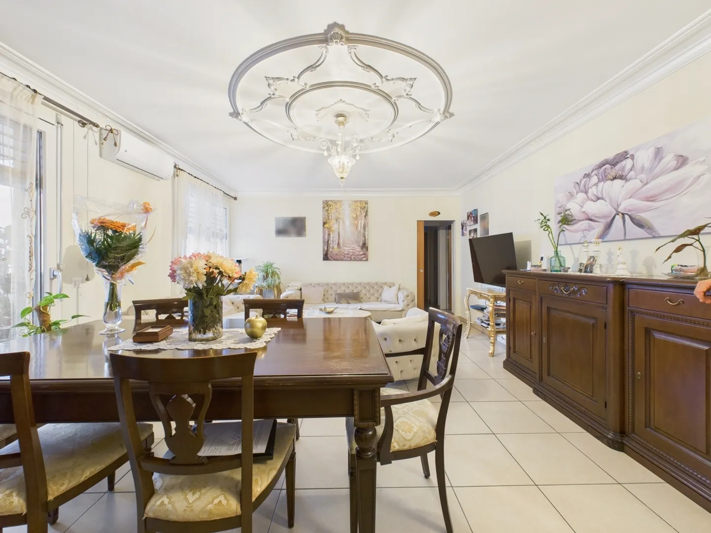 Appartamento elegante con 4,5 stanze più lavanderia - Foto 4 di 10