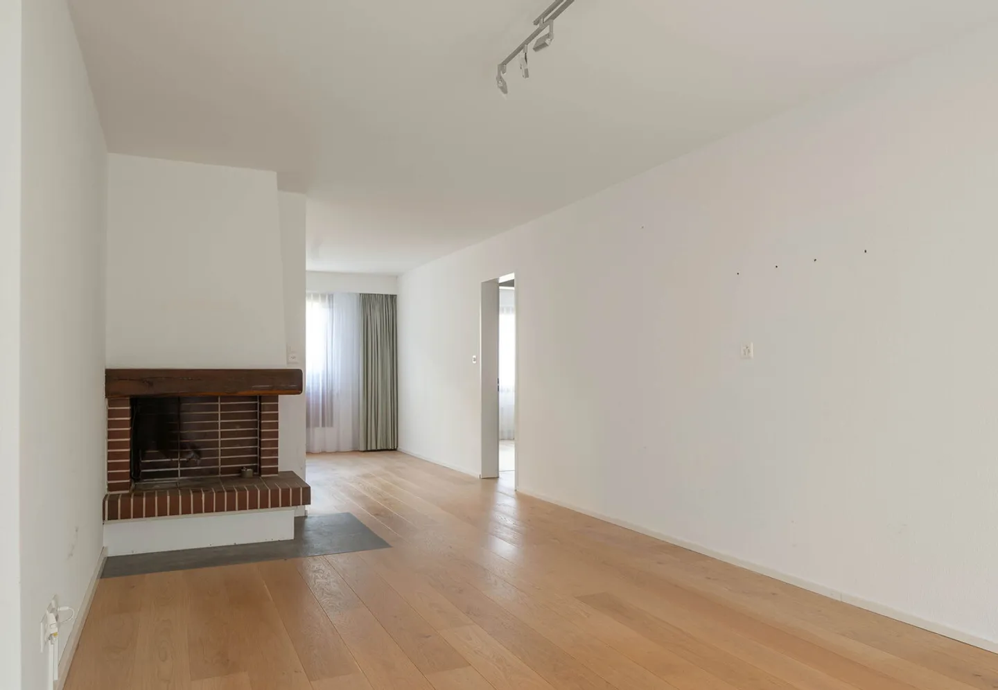 Appartamento 3.5 locali con stanze hobby vicino al Kannenfeldpark a Basilea - Foto 2 di 12