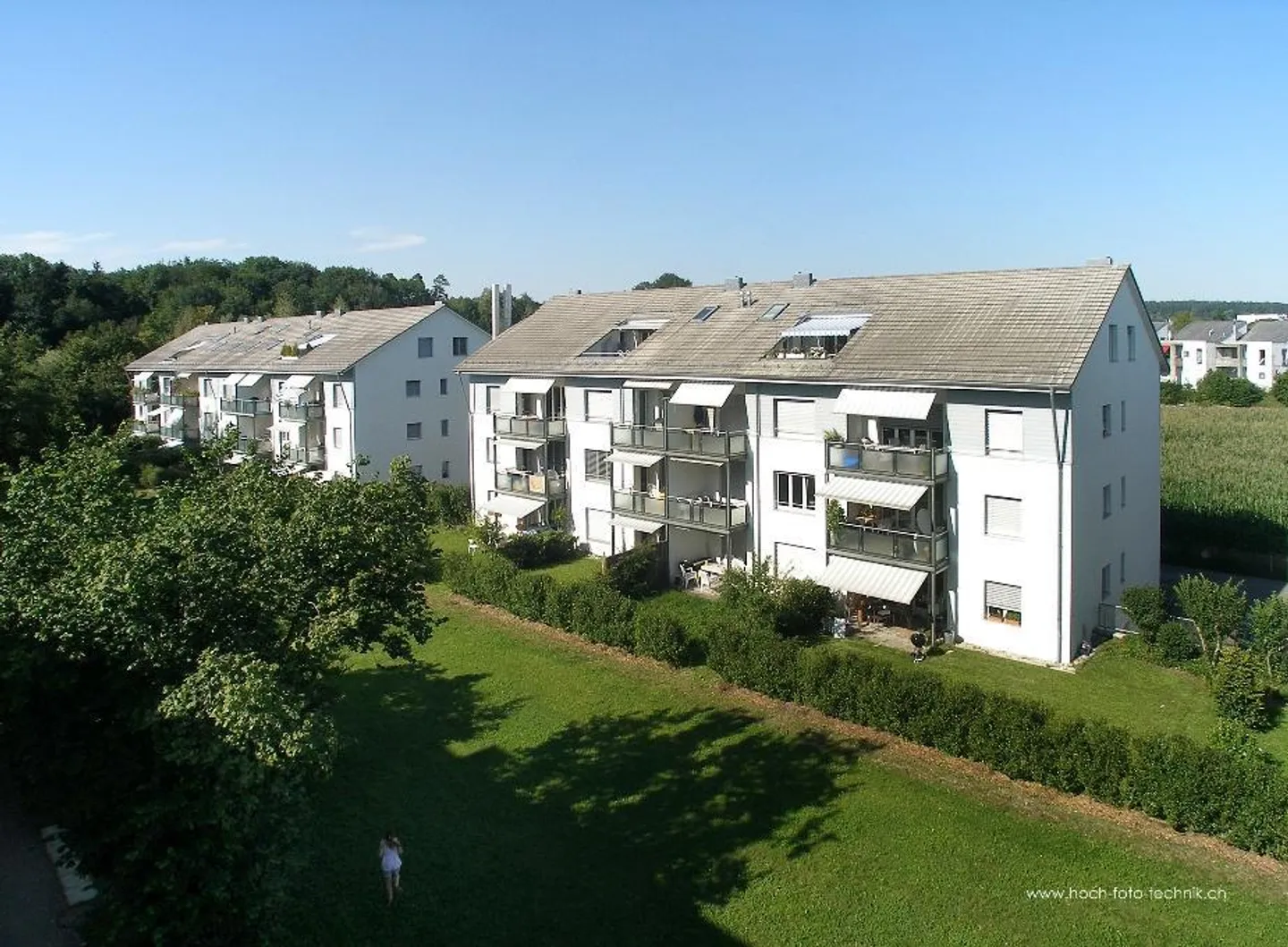 Geräumige Dachwohnung mit Terrasse - Foto 1 von 10