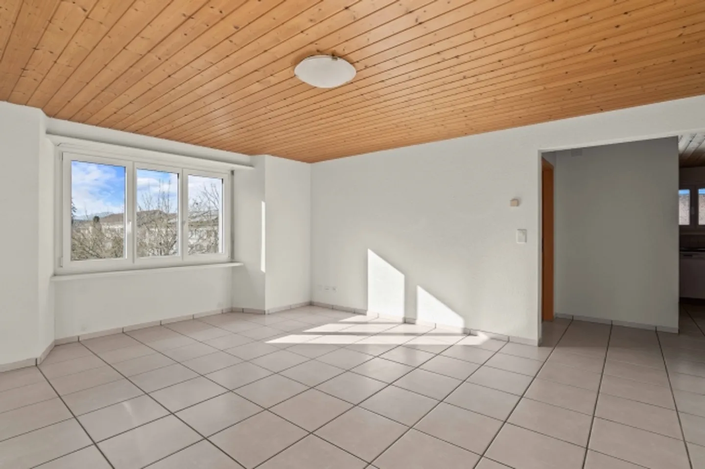 Condominio affascinante e ben curato a prezzi accessibili - Foto 4 di 8