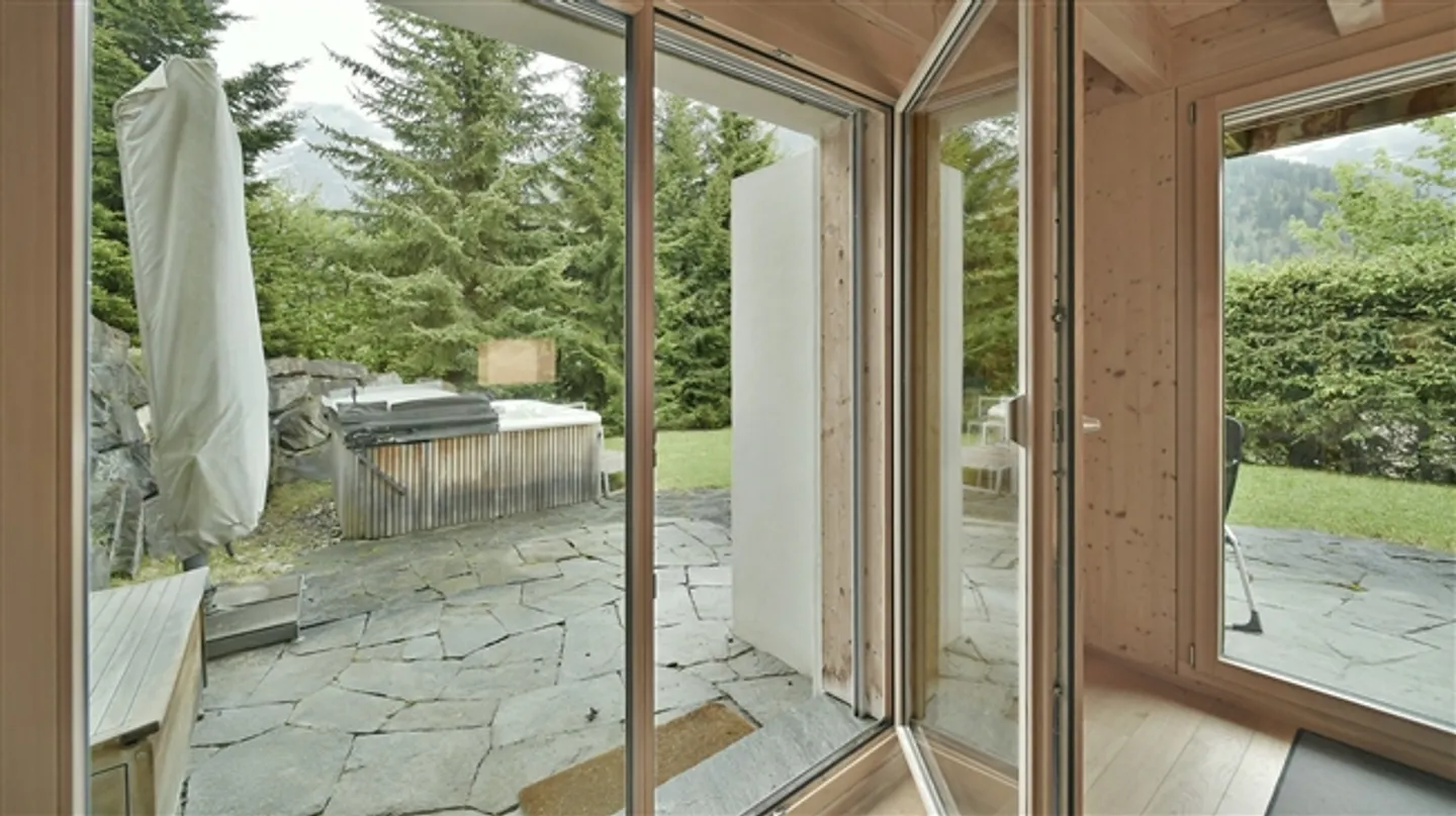 For Sale - Magnificent Chalet Alpenblick - 5.5 Rooms - Les Diablerets - Photo 5 of 14