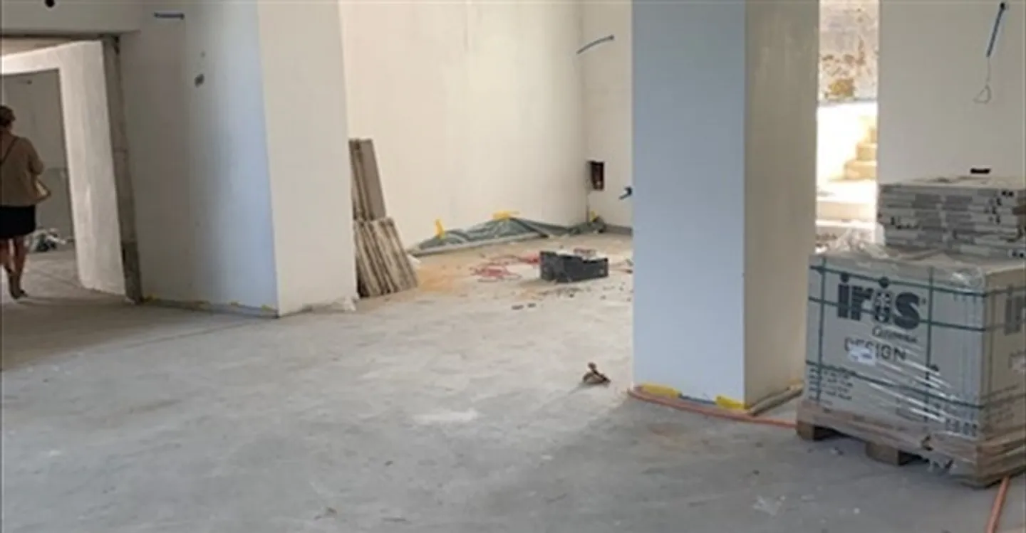 Deposit - Photo 2 of 4