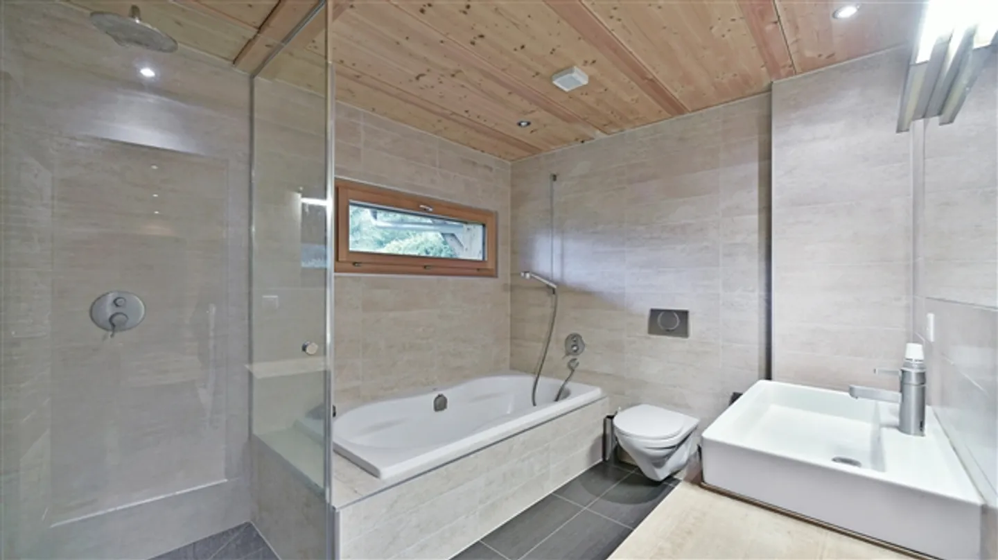 For Sale - Magnificent Chalet Alpenblick - 5.5 Rooms - Les Diablerets - Photo 7 of 14