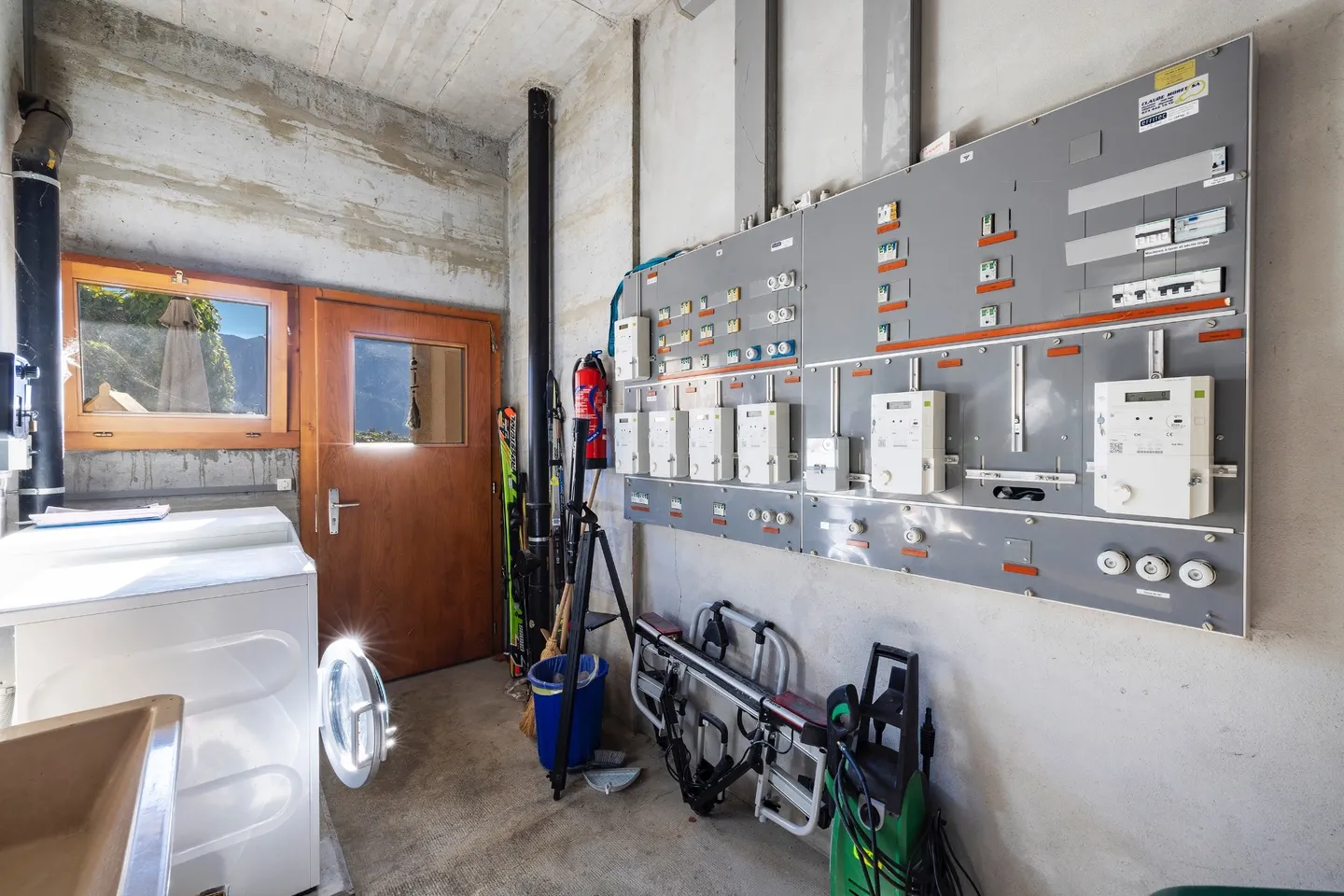 Haus mit 5 Wohnungen in Yvorne - Foto 8 von 9