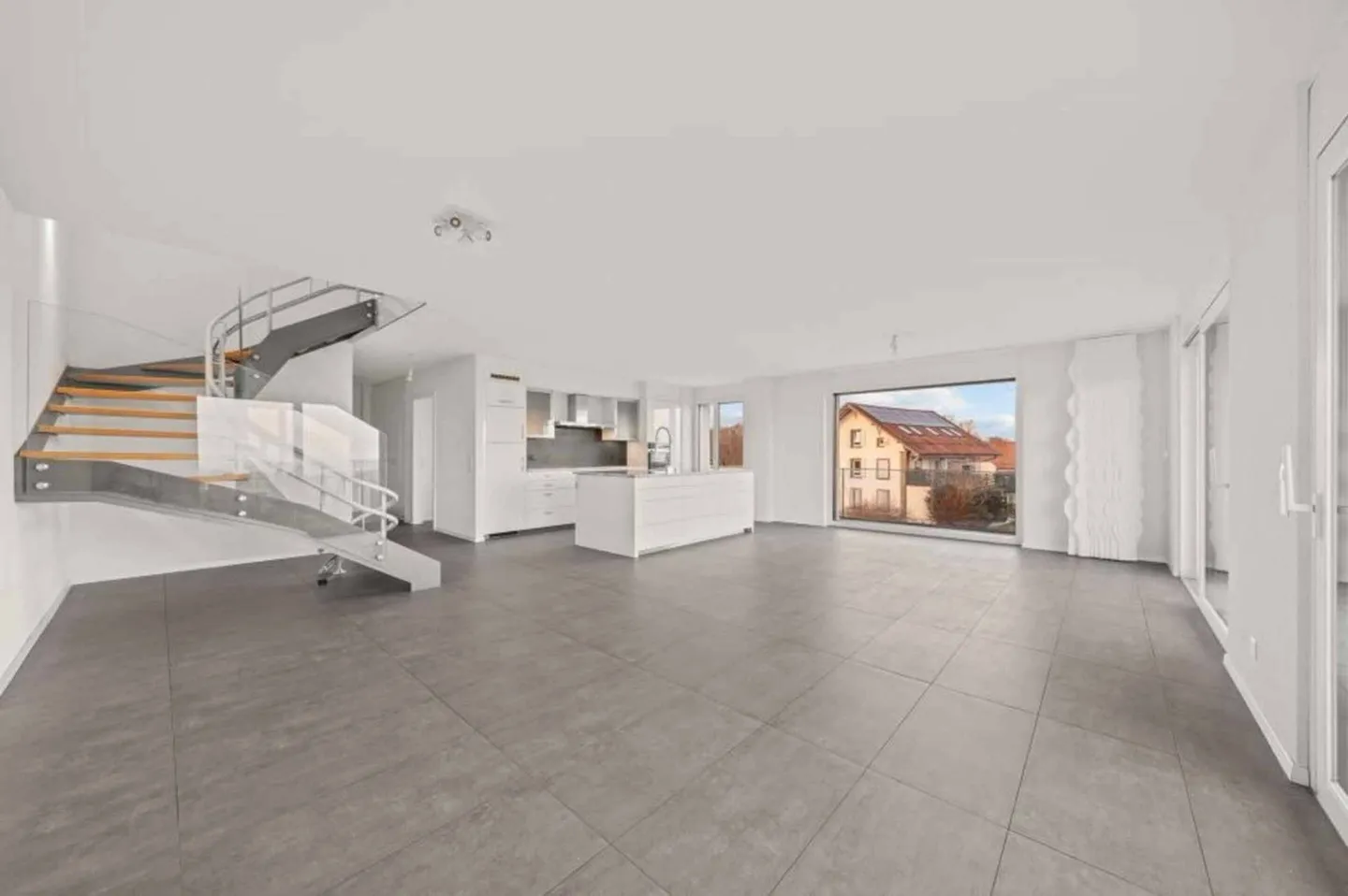 Magnifique appartement duplex de 5,5 pièces avec vue - Photo 1 sur 8