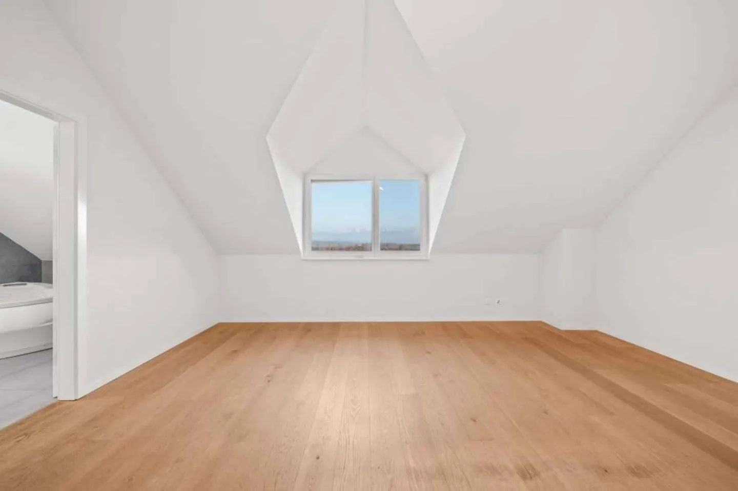 Magnifique appartement duplex de 5,5 pièces avec vue - Photo 5 sur 8